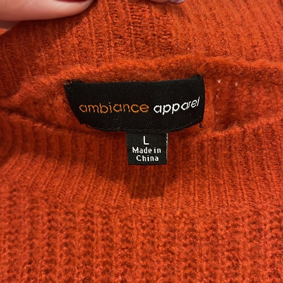 Forever 21 Long Sleeve Sweater - Picture 3 of 4